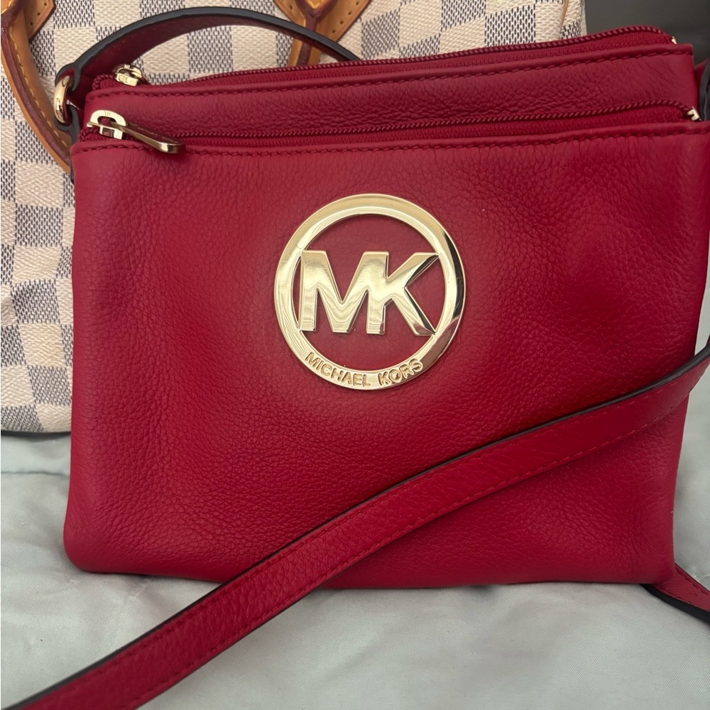 Michael Kors Bright Red Leather Gold Hardware Crossbody Bag 🚨 No offers